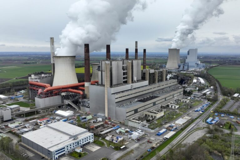 Does Keeping Power Station Cool Improve Performance